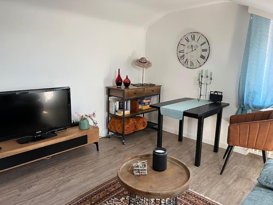 Gemuetliches Apartment Fuer Messe, Job & Kurzurlaub Im Gruenen, Naehe Duesseldorf Meerbusch Exterior foto